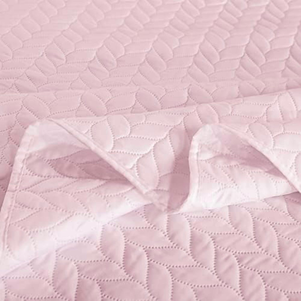 3-Piece Queen Quilt Set, Lightweight Soft Warm Full Size Leaf Embroidered Bedspread Coverlet (90x90 inches) with 2 Pillow Shams (20x26 inches) for All Season, Pink